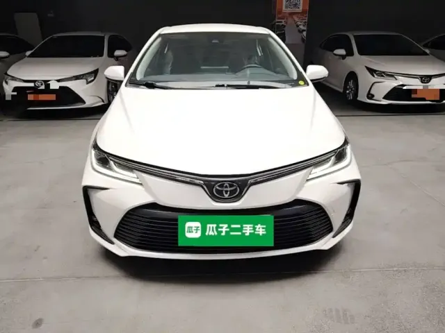 Toyota Corolla — Фото автомобиля 2