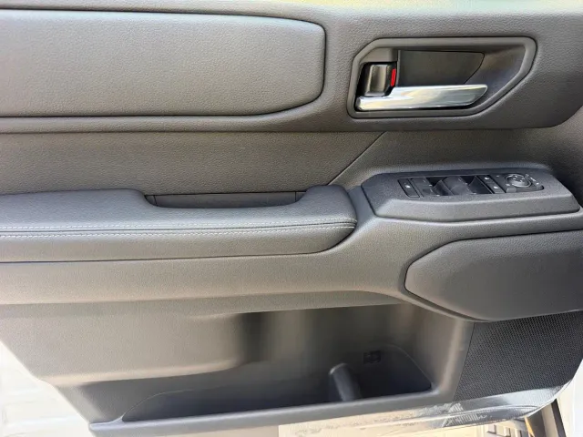 Toyota Prado — Фото автомобиля 9