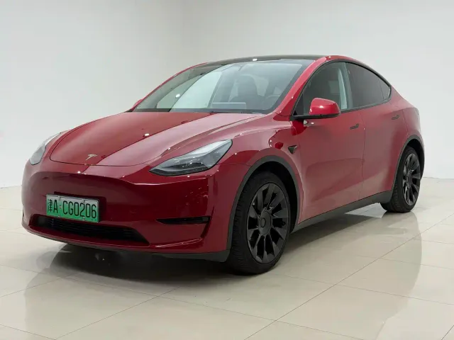 Фотография автомобиля — Tesla Model Y