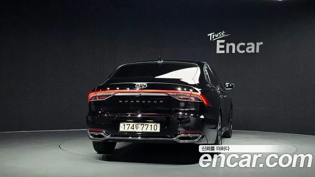 Hyundai Grandeur Grandeur (New) Hybrid — Фото автомобиля 3