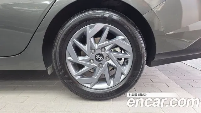 Hyundai Avante CN7 — Фото автомобиля 6