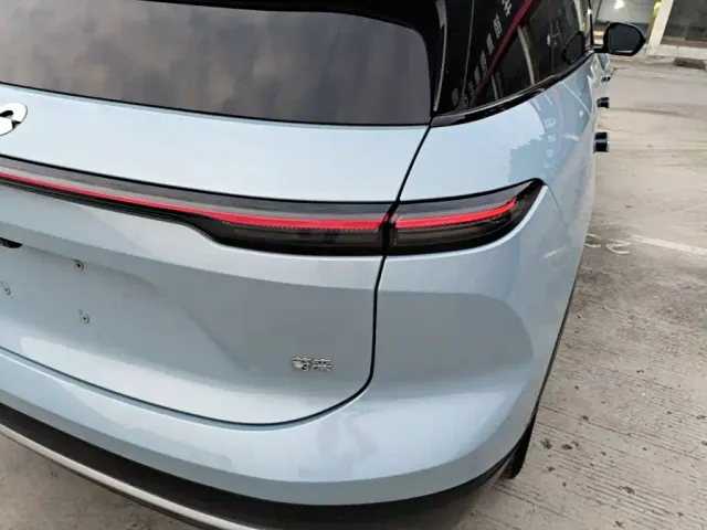 Nio ES6 — Фото автомобиля 7