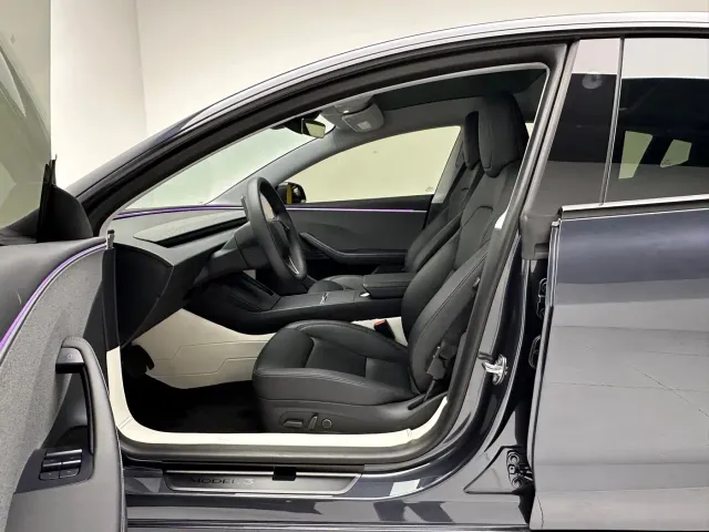 Tesla Model 3 — Фото автомобиля 7