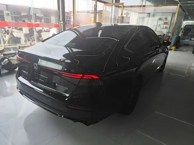 Honda Accord — Фото автомобиля 6