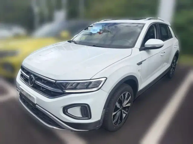 Фотография автомобиля — Volkswagen T-Roc