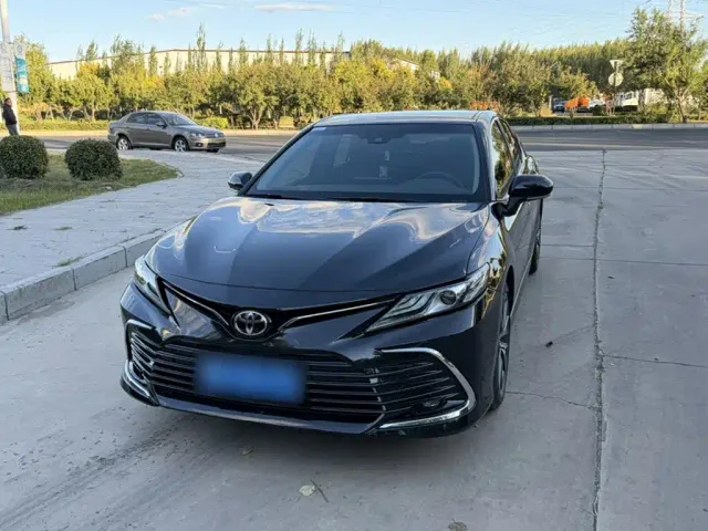 Фотография автомобиля — Toyota Camry