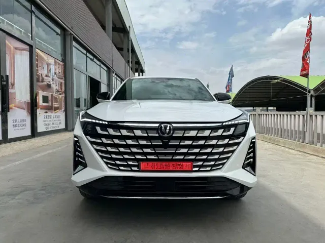 Changan UNI-Z — Фото автомобиля 2