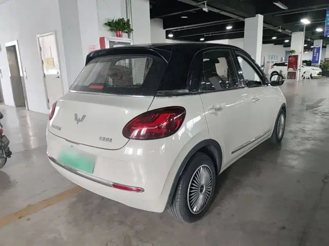 Wuling Bingo — Фото автомобиля 6