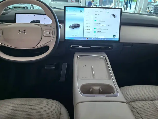 XPeng XPeng P7+ 2024 Ultra Long Range Max — Фото автомобиля 12