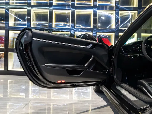 Porsche 911 — Фото автомобиля 14