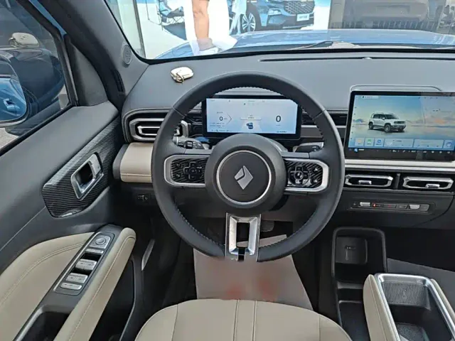 Baojun Yep Plus — Фото автомобиля 10