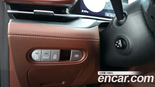 Genesis G90 — Фото автомобиля 24