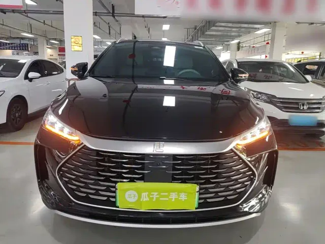 BYD Tang — Фото автомобиля 2