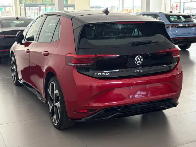 Volkswagen ID.3 — Фото автомобиля 5