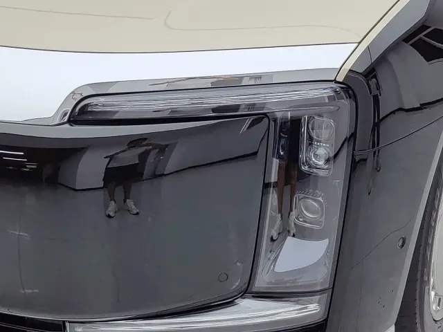 Zunjie Zunjie S800 2025 Model Extended Range Starlight Executive Edition 4-seater — Фото автомобиля 6
