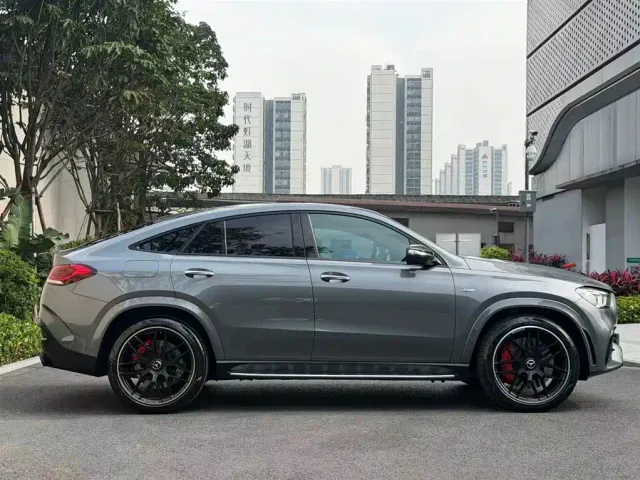 Mercedes-Benz GLE Coupe AMG — Фото автомобиля 3