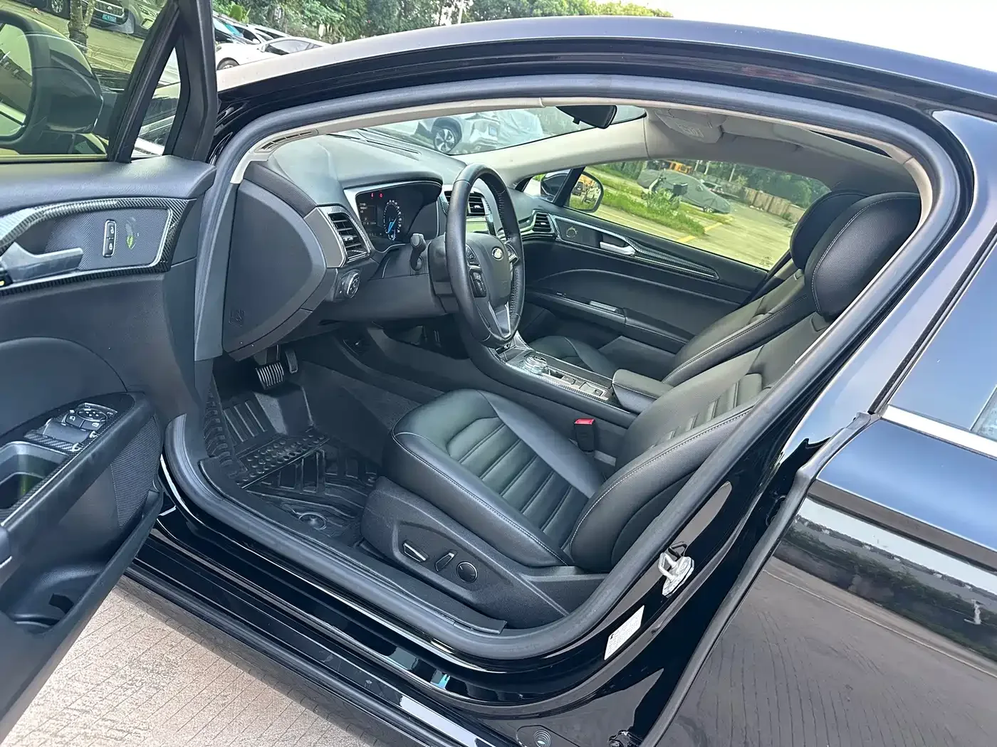 Ford Mondeo 2020 EcoBoost 180 Luxury — Фото автомобиля 8
