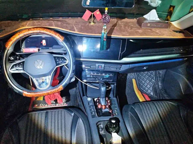 Volkswagen Passat — Фото автомобиля 12