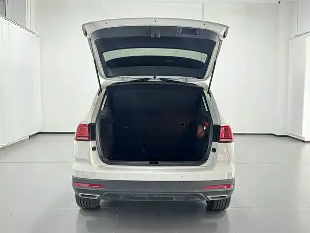 Volkswagen Tharu — Фото автомобиля 6