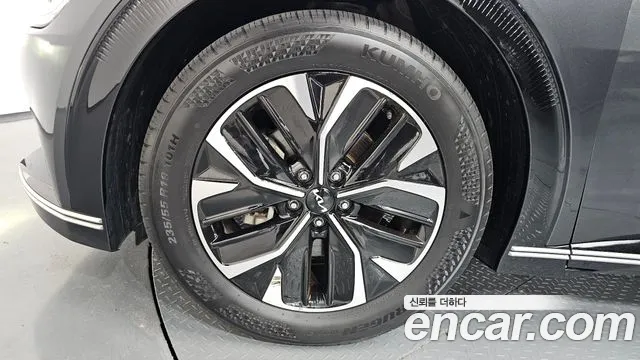 Kia EV6 — Фото автомобиля 4