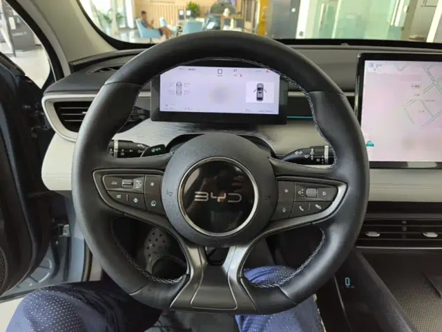 BYD Seal 05 DM-i — Фото автомобиля 10