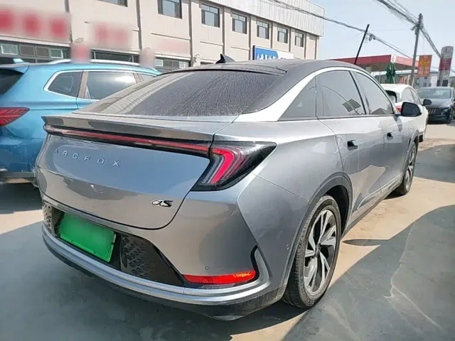 Arcfox Alpha S — Фото автомобиля 6