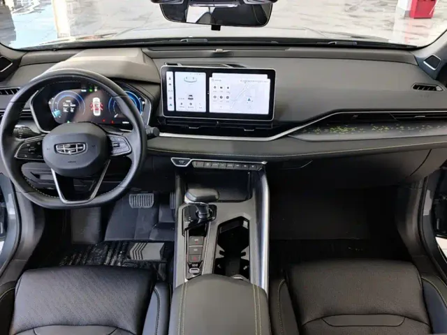 Geely Xingrui — Фото автомобиля 3
