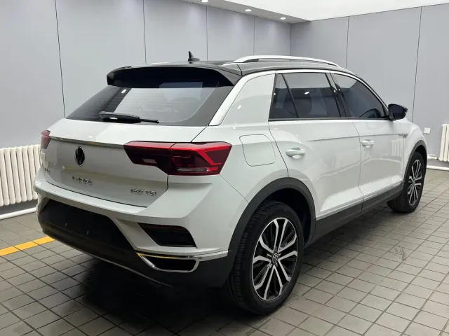 Volkswagen T-Roc — Фото автомобиля 6
