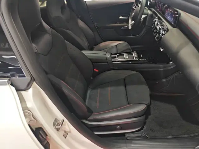 Mercedes-Benz Mercedes-Benz CLA (Import) 2024 Model Facelift CLA 200 — Фото автомобиля 19