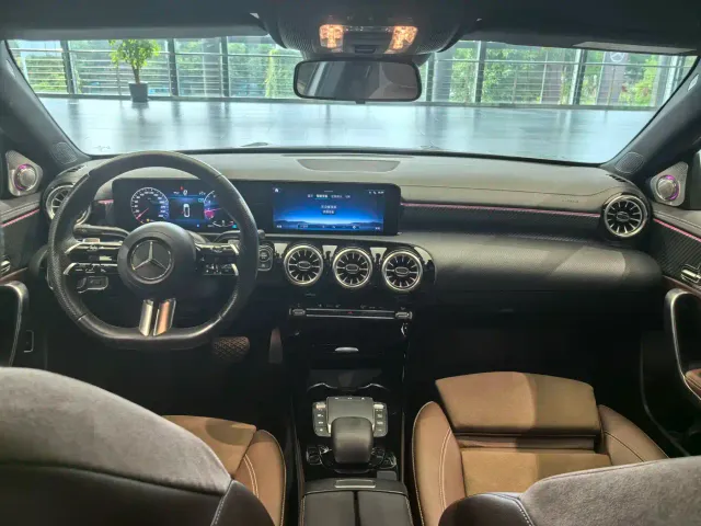Mercedes-Benz A-Class — Фото автомобиля 10
