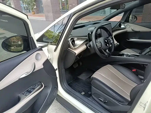 BYD Dolphin — Фото автомобиля 15