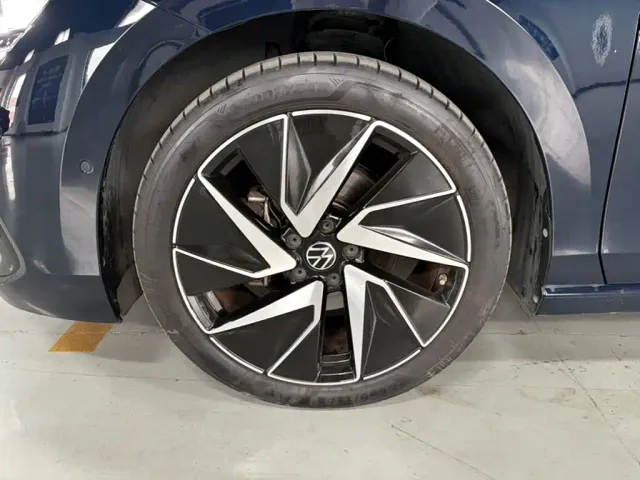 Volkswagen Magotan 2024 380TSI DSG Ultimate Edition — Фото автомобиля 6
