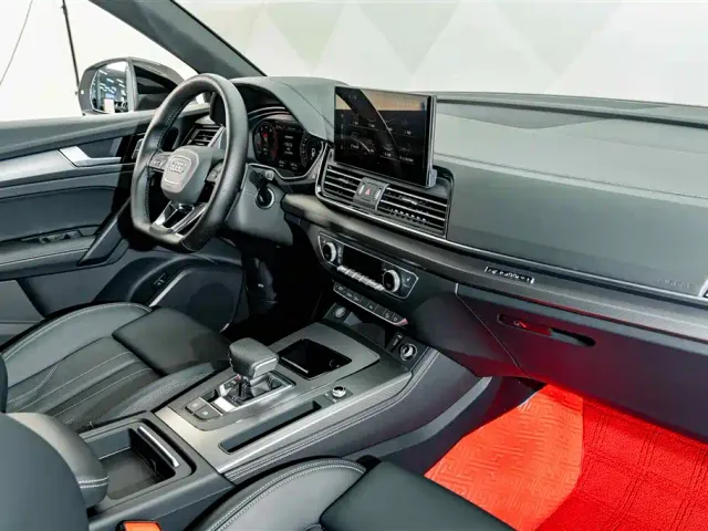 Audi Q5L — Фото автомобиля 17
