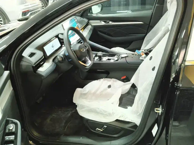 Geely Xingrui — Фото автомобиля 14