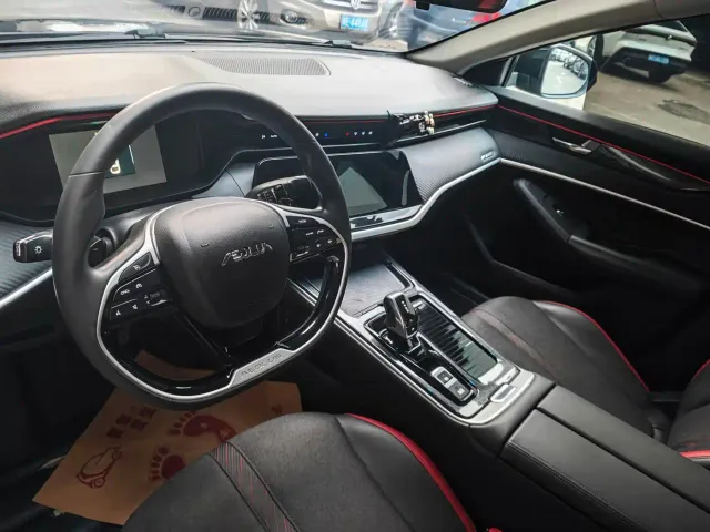 Dongfeng Yixuan MAX — Фото автомобиля 5
