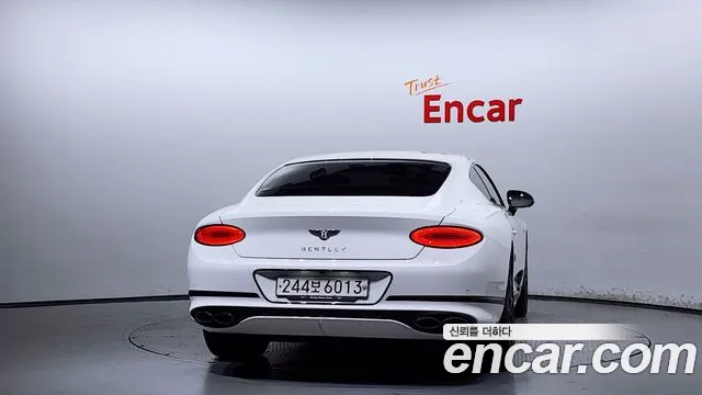 Bentley Continental — Фото автомобиля 4