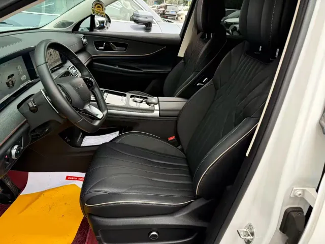 Chery Tiggo 9 — Фото автомобиля 8