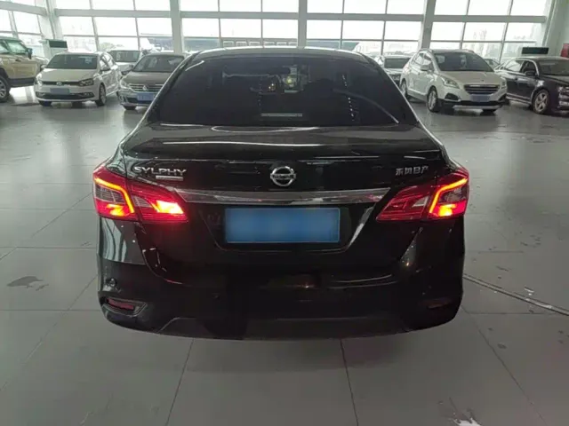 Nissan Sylphy — Фото автомобиля 5
