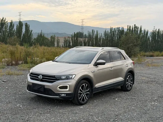 Фотография автомобиля — Volkswagen T-Roc