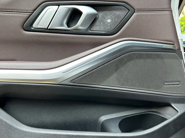 BMW 3 Series — Фото автомобиля 17