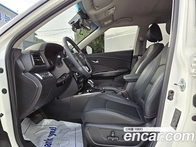 KG_Mobility_Ssangyong TIBOLI Very New Tivoli Бензин 1.5 2WD — Фото автомобиля 4