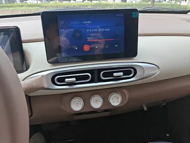Wuling Hongguang Mini EV — Фото автомобиля 12