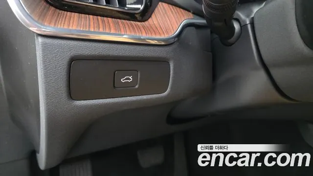 Вольво XC60 — Фото автомобиля 6