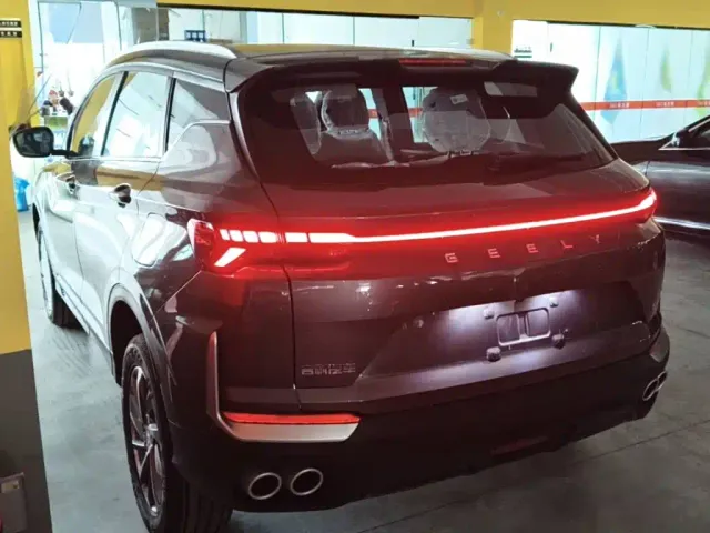 Geely Binyue — Фото автомобиля 4