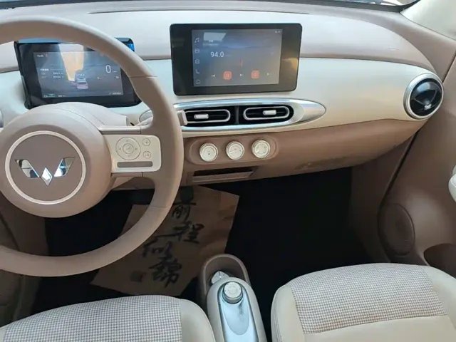 Wuling Hongguang Mini EV — Фото автомобиля 12
