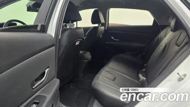 Hyundai Avante — Фото автомобиля 18