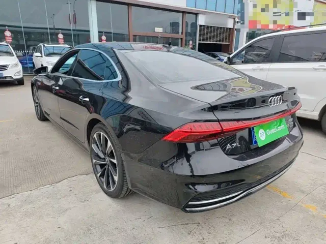 Audi A7L — Фото автомобиля 4