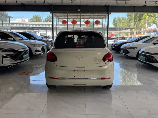 Wuling Bingo — Фото автомобиля 8