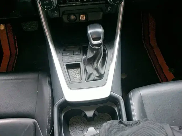 Toyota Wildlander — Фото автомобиля 13