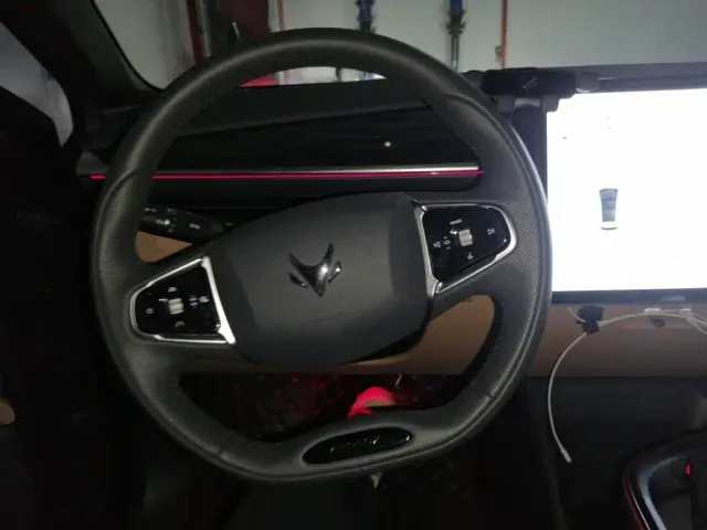 Arcfox Alpha T5 — Фото автомобиля 6